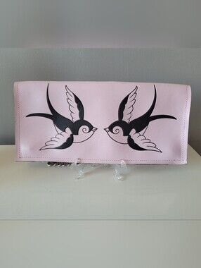 Lux De Ville Sparrow Clutch With Chain Strap, VGUC